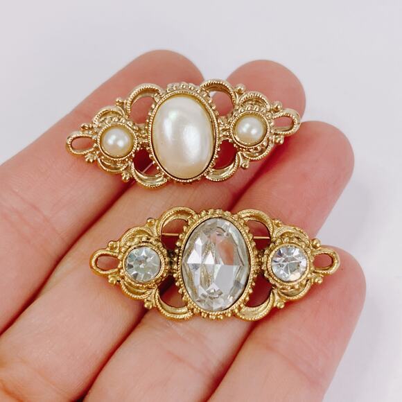 VTG 60s Lot of 2 Brooches Faux Pearl Rhinestone Victorian Revival Romantic Pins - Picture 7 of 10